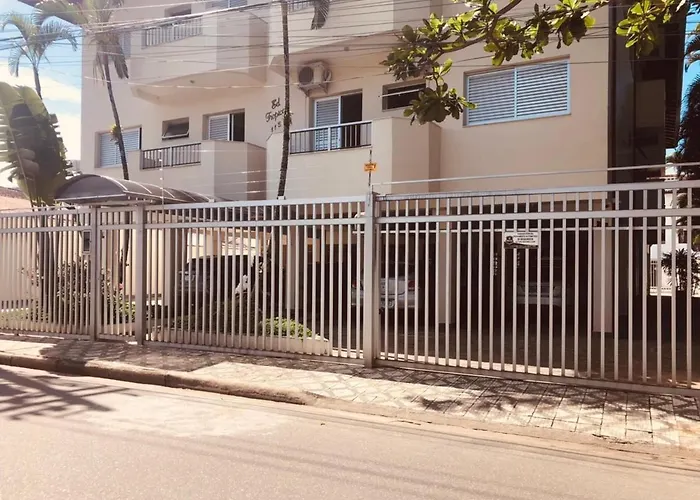 Apartamento com 3 quartos em Itagua